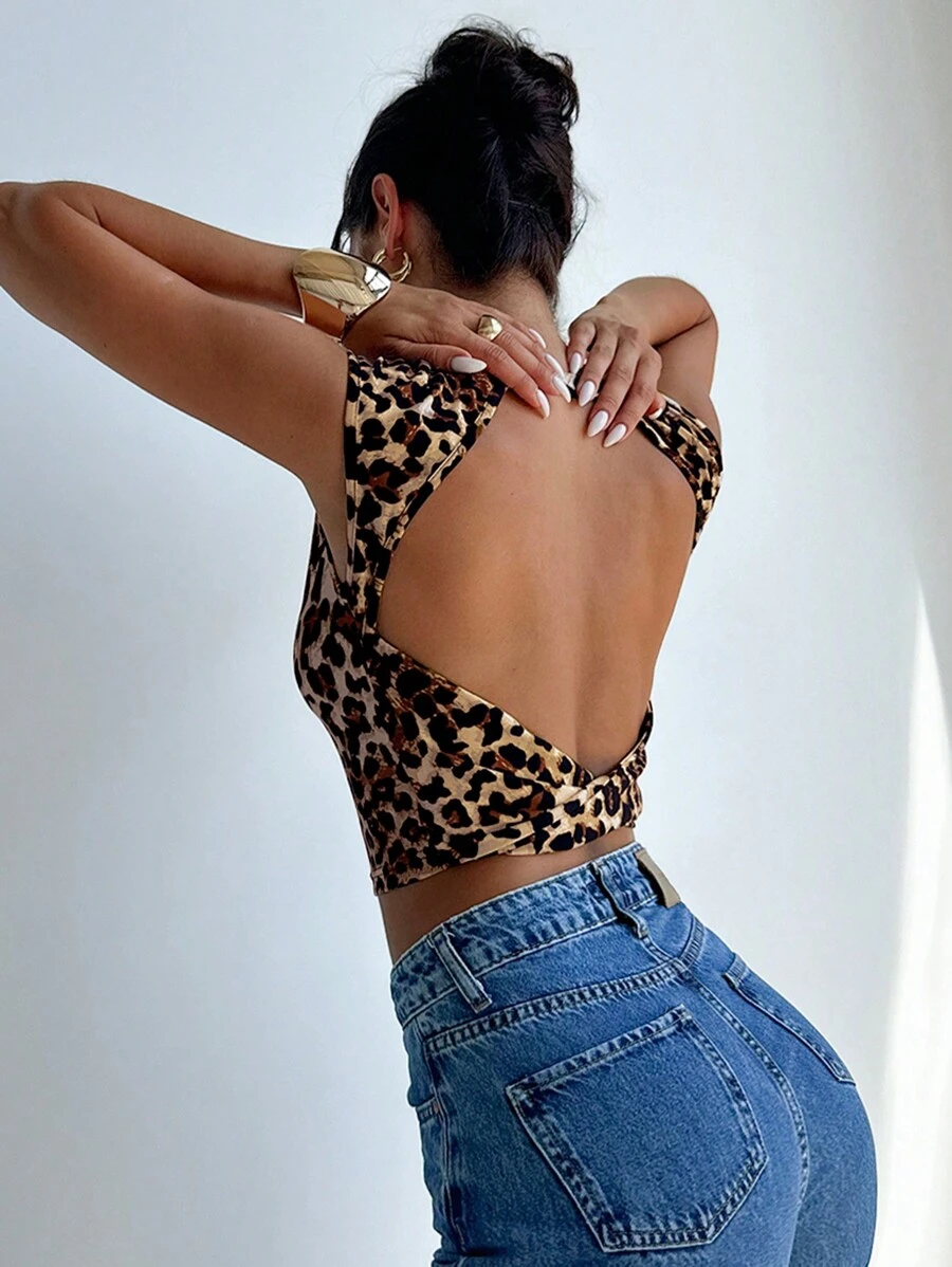 Firerie 纯色豹纹扭纹露背上衣短款 T 恤