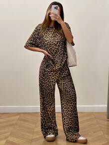 SHEIN EZwear Bộ 2 món áo thun rộng rãi họa tiết da báo dành cho nữ và quần nỉ, Thu/Đông - màu nâu - Xem 6