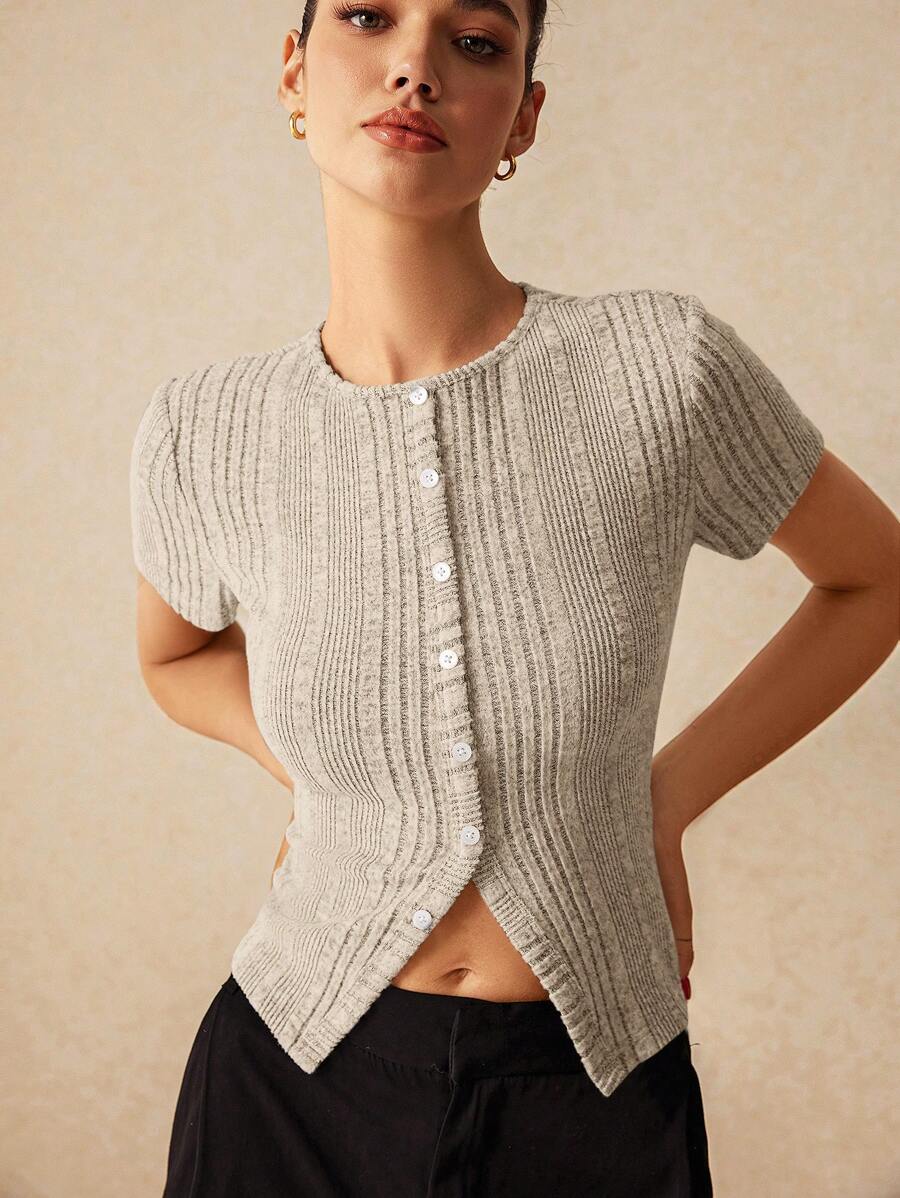 Poéselle 秋季修身不对称罗纹短袖女式 T 恤，带开衩下摆设计，短袖衬衫，圆领，紧身短袖衬衫，T 恤，秋季女式上衣，万圣节衬衫，外出服装 - 杏色 - 查看 1