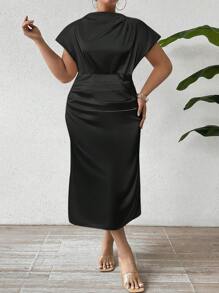 SHEIN Clasi 夏季大碼女士純色立領蝙蝠短袖腰部褶皺優雅長裙 - 黑色 - 查看 4