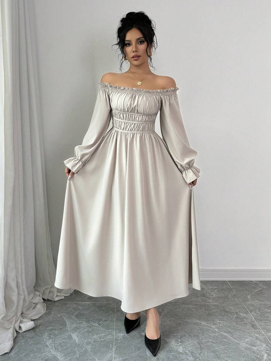 Chiquease 优雅露肩收腰长袖优雅迷人连衣裙 - 卡其色 - 查看 1