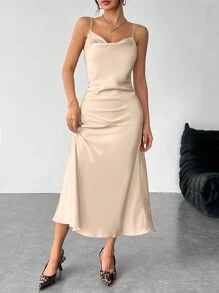 SHEIN PETITE Đầm dài satin satin cổ xòe màu trơn thích hợp cho những buổi hẹn hò - Màu be - Xem 7