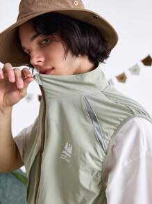 In My Nature Men Letter Printed Zip Front Stand Collar Casual Outdoor Vest Jacket - Green - View 6