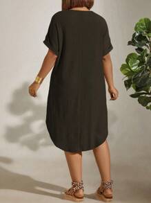 SHEIN LUNE Vestido casual de manga corta con cuello redondo de unicolor talla grande, verano - Marrón Chocolate - Ver 2