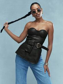 MISSGUIDED 不对称下摆仿皮抹胸上衣，配腰带和钱包 - 黑色 - 查看 1