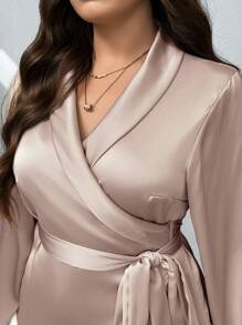 SHEIN Privé 大碼燈籠袖圍裹側打結襯衫 - 卡其色 - 查看 3