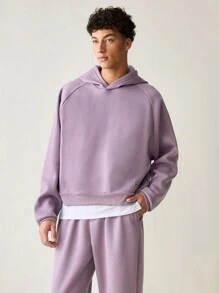 Manfinity RebelGame 2 件套男士时尚休闲宽松套头连帽衫运动衫和松紧腰直筒裤运动服套装 - 紫色 - 查看 3