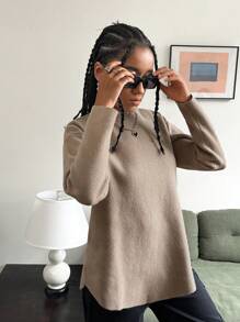 Teenage Girls Khaki Loose Knitted Sweater, Mid-Length Arc Hem Pullover, Long Sleeve Casual Round Neck Top, Fashionable & For Autumn/Winter
