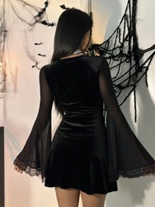 SHEIN EZwear 大码女式万圣节天鹅绒撞色网眼喇叭袖黑色连衣裙 - 黑色 - 查看 2