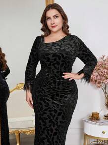 Modelyn Vestido midi de manga larga elegante de talla grande con malla y plumas, cuello asimétrico, ajuste slim para mujer, vestido ajustado de cóctel y fiesta para fiesta de noche, invitada de boda, aniversario