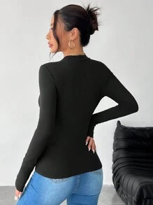 SHEIN PETITE Half Turtleneck, Small Turtleneck, High Elastic Knitted Thermal Lined Composite Velvet Long-Sleeved Women's T-Shirt, Suitable For Keeping Warm In Autumn And Winter.