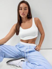 TRNVIE 1 szt. Damski jednolity kolor, skrócony, okrągły dekolt, dopasowany top na ramiączkach, jesień/zima