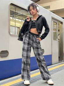 SHEIN Leap Crew 少女休闲宽松格纹阔腿裤，黑白拼接设计，质感舒适