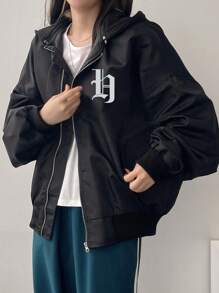 DAZY Jaket Windbreaker Wanita dengan Cetakan Huruf di Bagian Belakang - Hitam - View 2