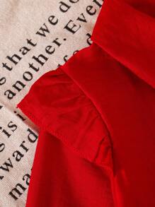 SHEIN Genkimix Kids Bộ 2 món áo thêu ngôi sao mùa thu cho bé gái và quần denim - Đỏ - Xem 4