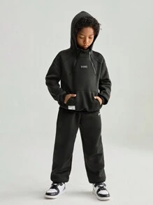 SHEIN 2pcs Boys Stand Collar Sweatshirt & Sweatpants Set