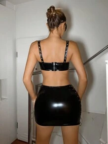 SHEIN ICON 外出上衣 狂欢节服装 Y2k 连衣裙 黑色迷你连衣裙 黑色夏季性感金属索环系带露背镂空紧身迷你吊带裙 - 黑色 - 查看 2