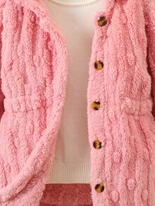 适合 4-7 岁女孩的时尚荷叶边蕾丝领夹克，适合休闲或正式场合。优雅且设计精巧，收腰，可分层穿着或作为外套。展现儿童时尚可爱的街头风格。 - 彩色 - 查看 11