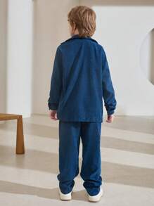 SHEIN 男大童字母補丁細節襯衫和褲子不帶T恤 - 藍色 - 查看 2