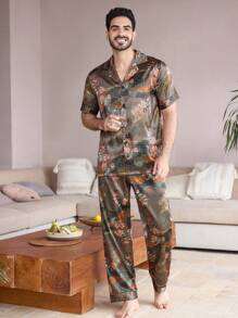 Manfinity ChillVibe Men's Floral Print Button-Front Short Sleeve Top And Pants Pajama Set