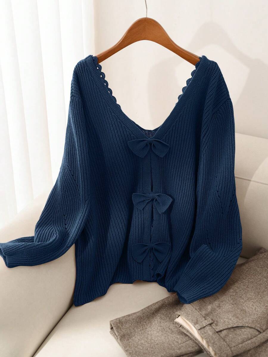SHEIN Frenchy Plus Size Women's Bow Lace Splice V-Neck Pullover Sweater, For Winter - Navy Blue - View 1