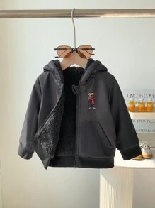 This Thick Bear Print Jacket For Baby Boys Is Specially Designed For Cold Seasons, Using High-Quality Insulation Material And Adorable Bear Patterns To Keep Babies Warm And Cute In Chilly Weather. This Jacket Not Only Has Excellent Thermal Performance But Also Combines Fashion And Practicality.