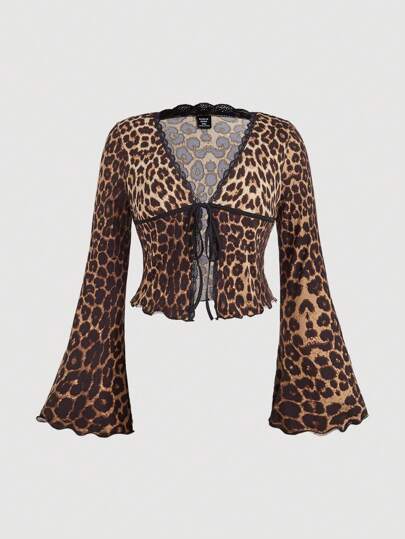 SHEIN MOD 大码复古豹纹蕾丝撞色饰边前系带喇叭袖女式衬衫