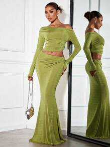 SHEIN SXY 2 件套露肩长袖上衣和绿色紧身裙套装，秋冬 - 綠色 - 查看 1