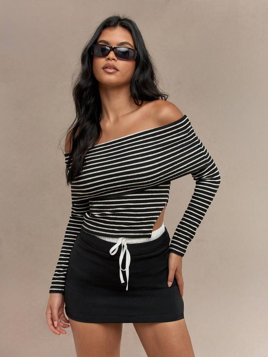 MISSGUIDED Striped Side Slit Long Sleeves Bardot Top - Black and White - View 1