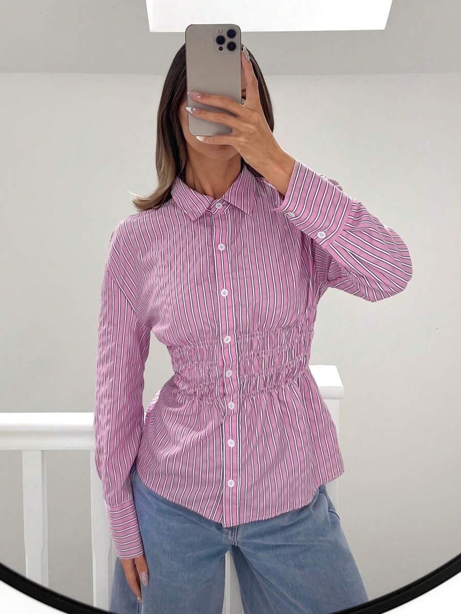 SHEIN Essnce Chemises manches longues femme automne 2024, chemises femme rayées roses, chemises femme boutonnées affinantes à la taille, chemises femme col v manches longues, casual de rue de vestes ajustées - Rose bonbon - Voir 1