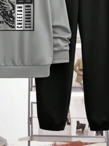 SHEIN 2 件套青少年男童休闲动物和英文图案印花连帽运动衫和抽绳运动裤套装，适合秋季、冬季、学校、家居、运动、简约和百搭日常穿着 - 灰色 - 查看 6