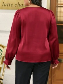 SHEIN Frenchy Blusa de satén de manga acampanada y botones por delante. Camisa de manga larga lisa para el Día de San Patricio