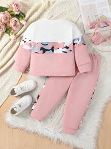 SHEIN 2pcs Girl Crew Neck Butterfly & Camouflage Print Contrast Color Long Sleeve Top And Elastic Waist Pants Casual Set - Pink - View 2