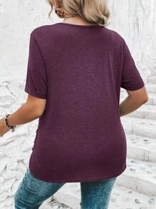 SHEIN Clasi 大码女式秋季纯色圆领短袖侧扣装饰休闲 T 恤 - 紫色 - 查看 2