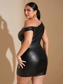 SHEIN BAE 加大码 Curve 女式纯黑色简约百搭 PU 面料不对称肩部褶皱性感迷你派对礼服，适合鸡尾酒会返校舞会 - 黑色 - 查看 2