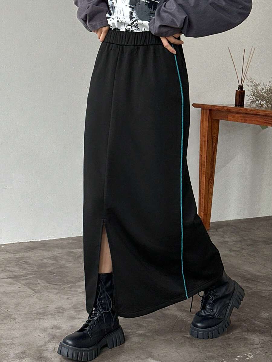 FRIFUL Váy suông thẳng xẻ tà tương phản thường ngày cho nữ - màu đen - Xem 1