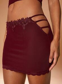 Hauture Women's Lace Patchwork Applique Bodycon Burgundy Mini Skirt,Autumn Bandage Side Cut-Out Strap Detail Night Out Skirts For Club Party Performance - Burgundy - View 2