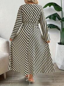 Celure Đầm dài thường ngày in họa tiết cổ chữ V tay dài cỡ lớn - Nhiều màu - Xem 2