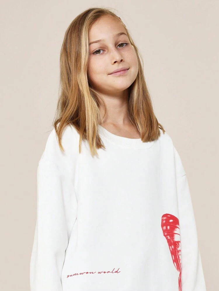 Tween Girls Oversized Crew Neck Sweatshirt With Butterfly Print And Short 2 Piece Set
