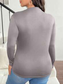 SHEIN Frenchy Tee-shirt près du corps avec fronces, col montant, taille grande
