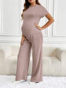 SHEIN 2 件孕妇纯色罗纹圆领短袖上衣和打结裤套装 - 粉色 - 查看 6