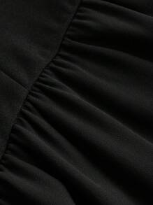SHEIN MOD 大码黑色复古交叉吊带喇叭袖 V 领长款雪纺连衣裙 - 黑色 - 查看 4