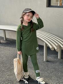 SHEIN Conjunto de 6 piezas para niña pequeña con vestido con capucha y leggings/pantalones, combinación de verde, rosa y morado, tela suave de felpa, ropa casual para uso diario y en casa para otoño/invierno - Morado - Ver 7