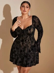 SHEIN BAE ملابس عطلة الصيف والشاطئ مقاسات كبيرة، ملابس عطلة، تجمع حفلات، مواعدة سفر، خروج، ملابس مهرجان موسيقى، ملابس حفلات، ملابس مهرجان موسيقى الريف، ملابس نسائية مقاسات كبيرة خريف وشتاء حلوة وجذابة ليلة المواعدة فستان قصير مكشكش الحافة مطوي تفاصيل كأس الصدر، فستان طويل الأكمام بطبعة زهور رومانسية ملابس صيفية للشاطئ ملابس نسائية لوجبة الغداء ملابس أنيقة بطراز فيري كور ملابس زهرية مربوطة - الأسود - مشاهدة 5