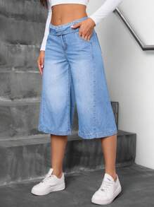 Women's Loose Flared Capri Casual Denim Jeans With Pockets - Light Wash - View 4