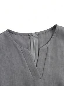 SHEIN TaskFit Áo sơ mi công sở màu trơn cổ chữ V tay ngắn cho nữ - Xám - Xem 5