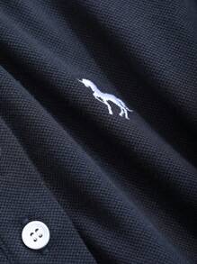 DAZY 女式纯色纽扣前长袖印花休闲T恤，返校服 - 藏蓝色 - 查看 8