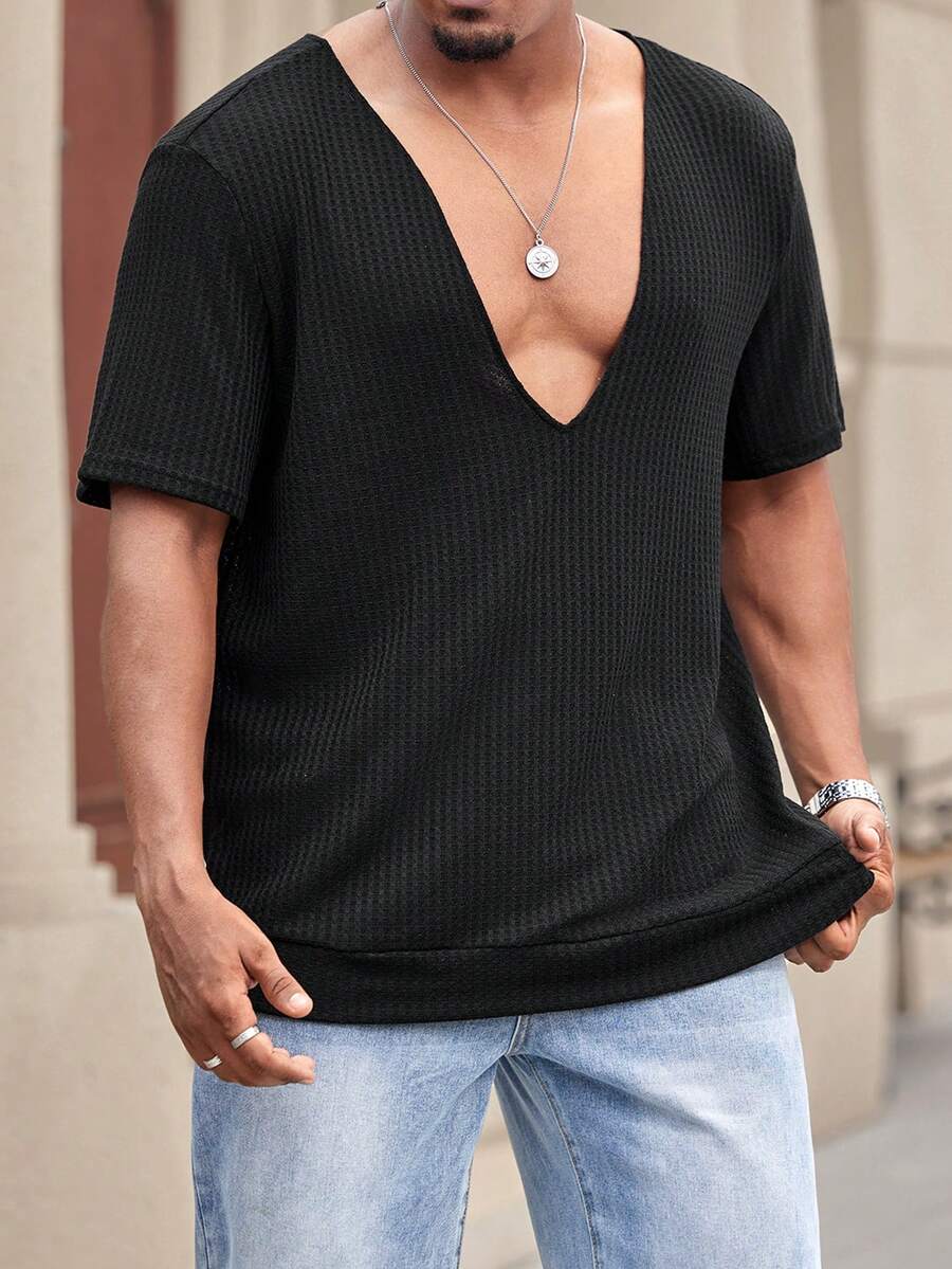 Manfinity CasualMax 大码男士休闲 V 领短袖纯色 T 恤，夏季