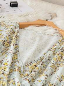 SHEIN LUNE Plus Size V-Neck Floral Print Waist Tie Dress, Graceful And Elegant - Yellow - View 3