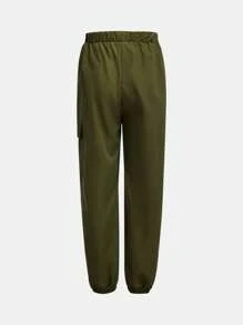 SHEIN 2 piezas Conjunto de niña preadolescente con camiseta de manga corta con estampado de letras y cuello negro, y pantalón de carga verde oliva